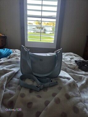 Lululemon city essentials small shoulder bag 3L foam